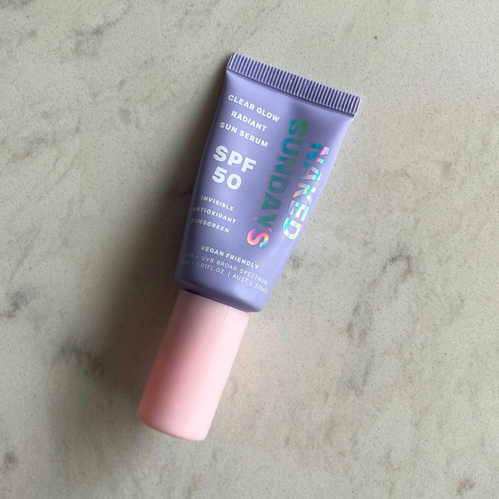 48% OFF 💕INVISIBLE SPF50 Clear Glow Sun Serum ☀️ satin finish